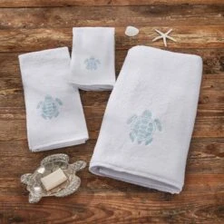 Split P Turtles Fingertip Towel